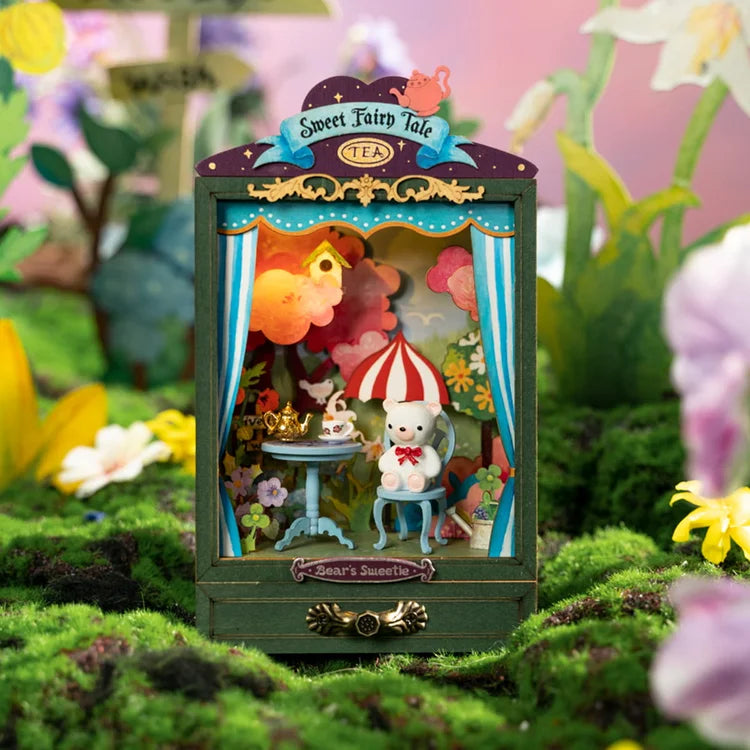 Rolife Bear's Sweetie DIY Dollhouse Box Theater